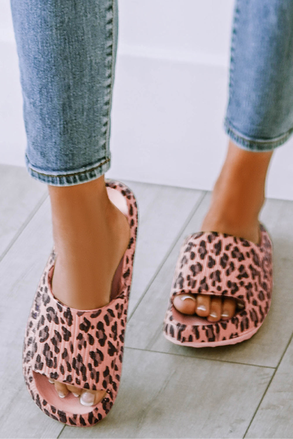 Pink Leopard Print Slip On Slippers