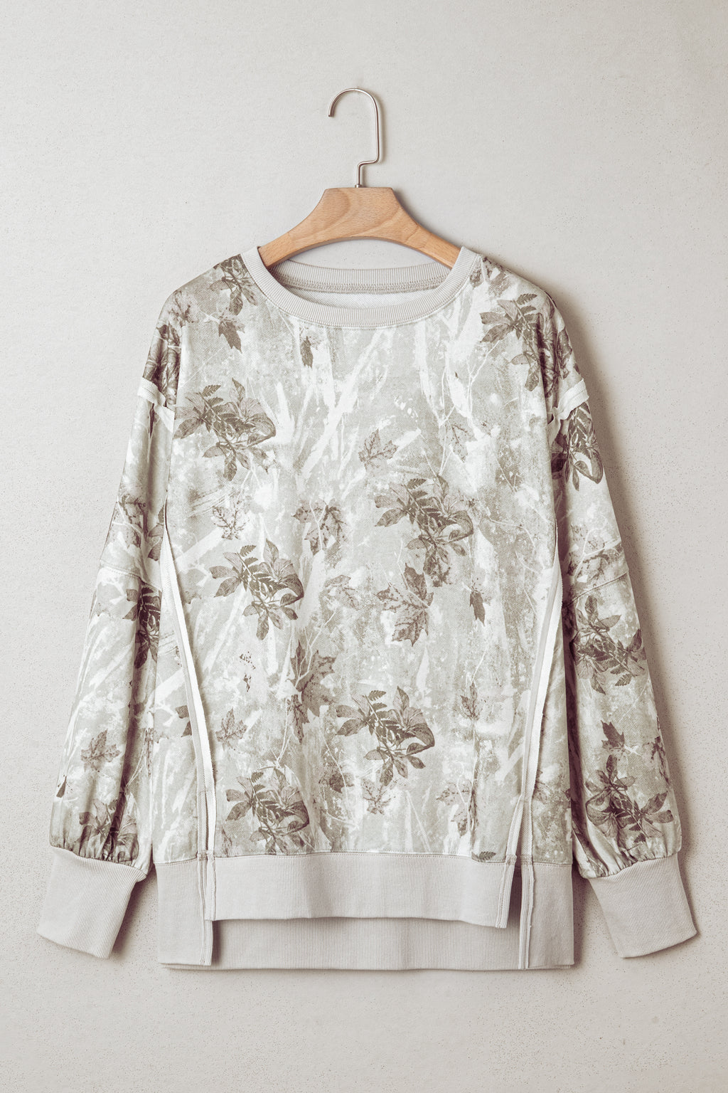 Camo Print Baggy Slit Sweatshirt