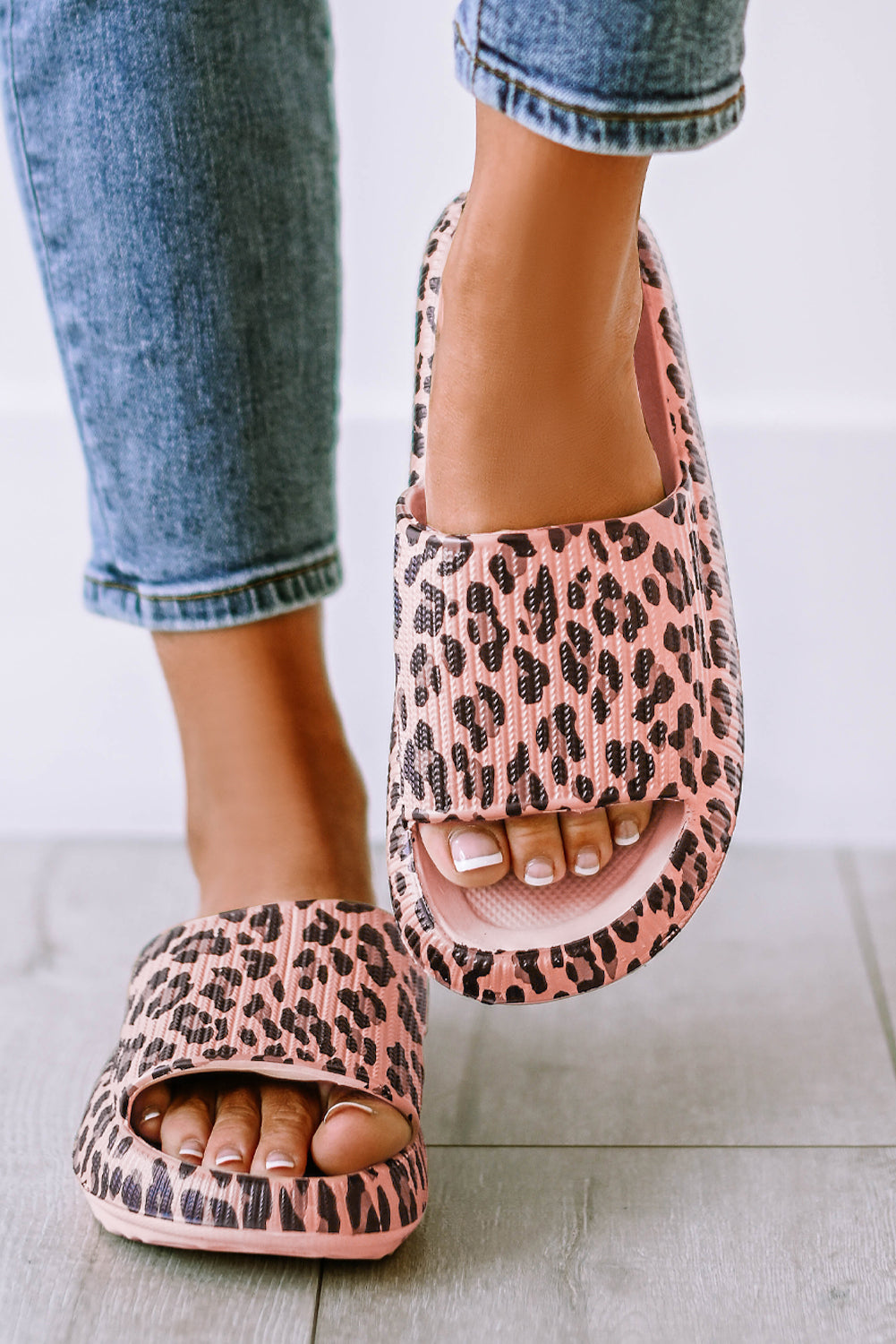 Pink Leopard Print Slip On Slippers