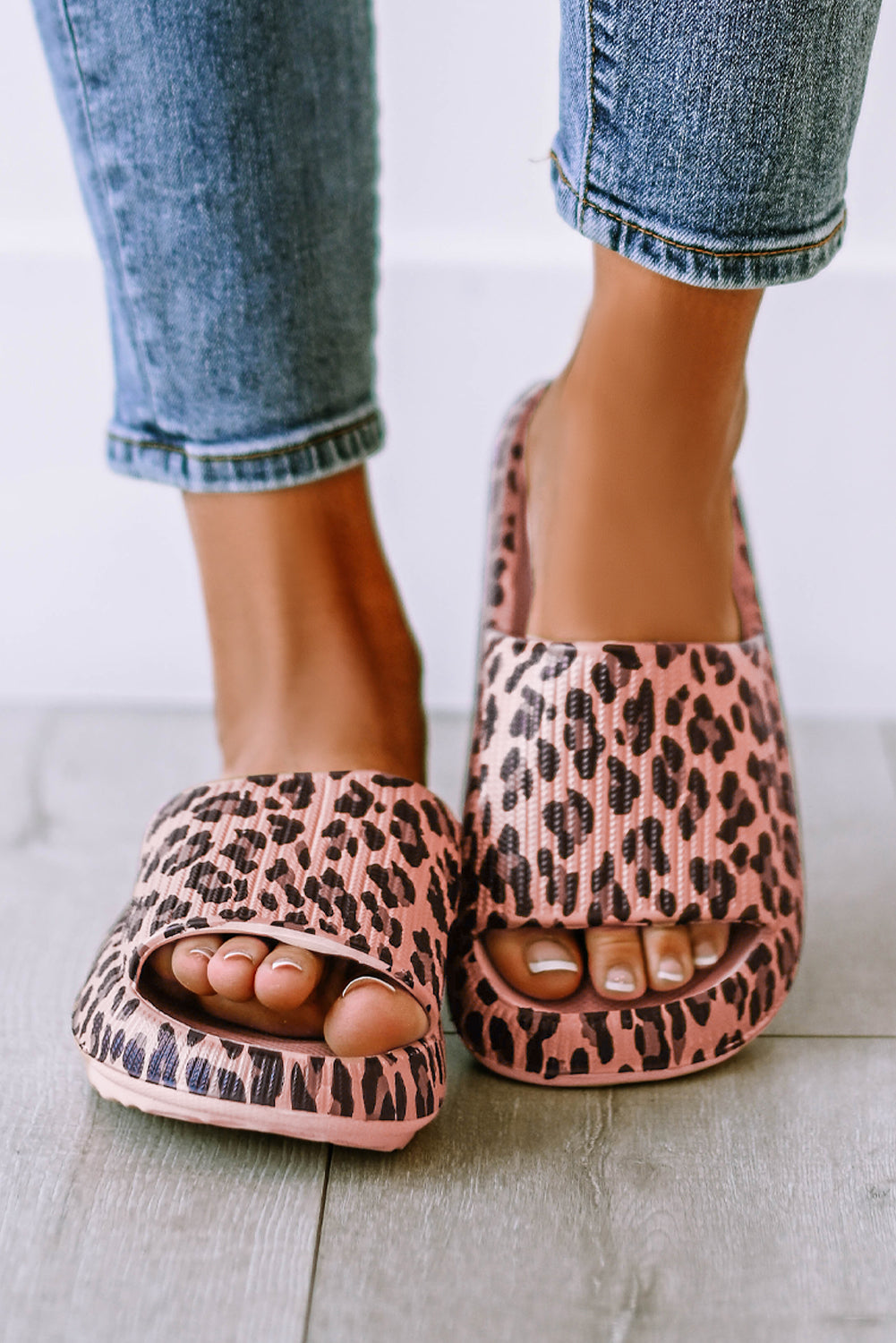 Pink Leopard Print Slip On Slippers