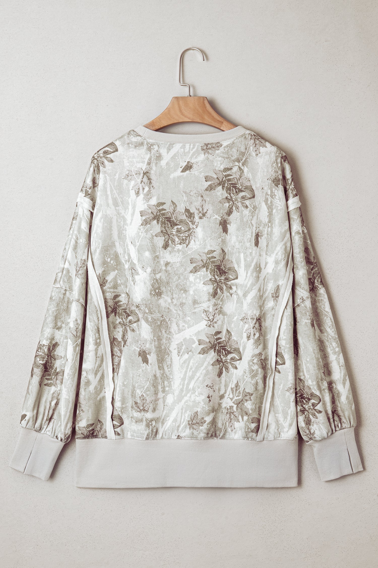 Camo Print Baggy Slit Sweatshirt