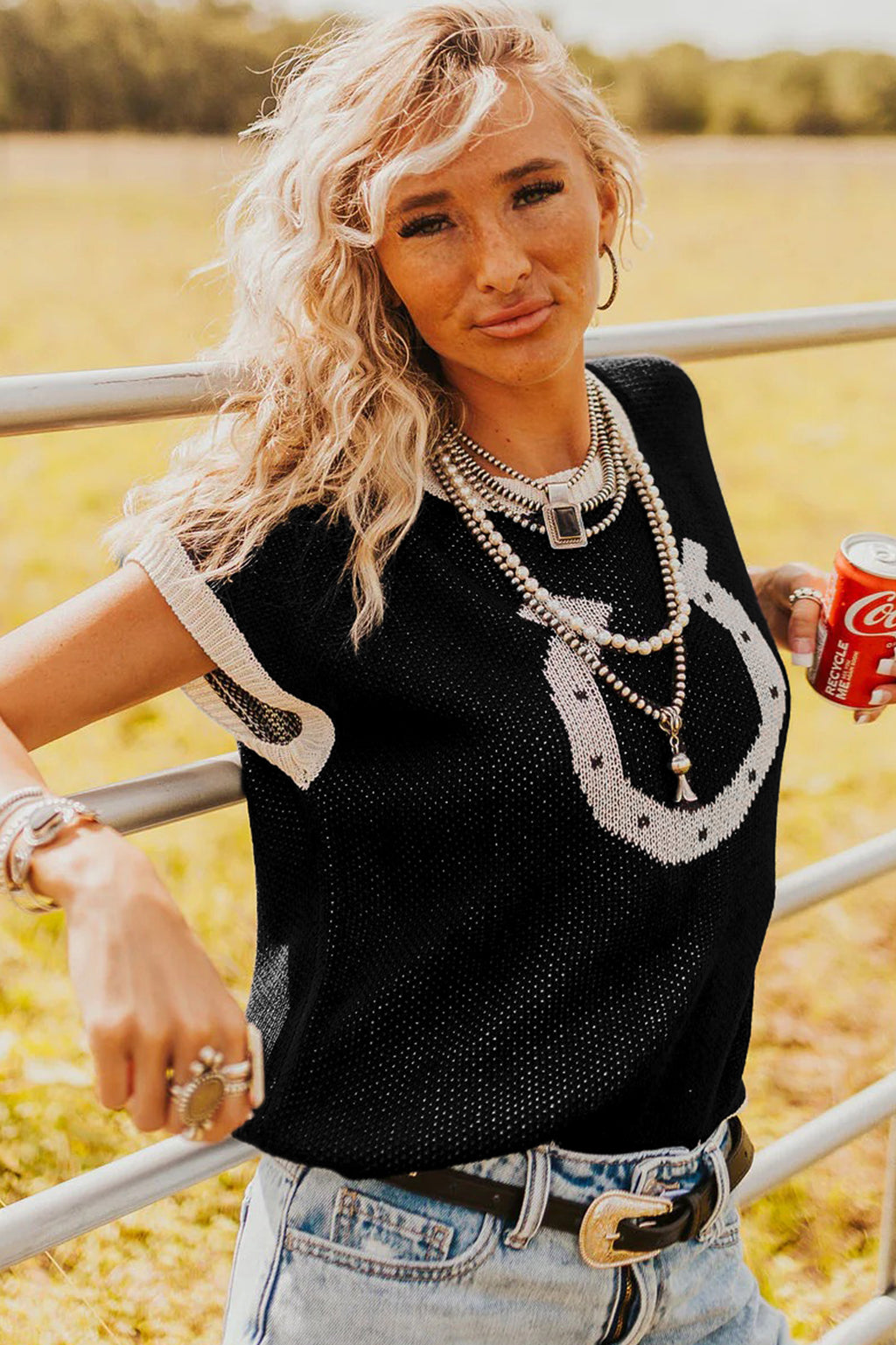 Horse Shoe Pattern Short Sleeve Sweater