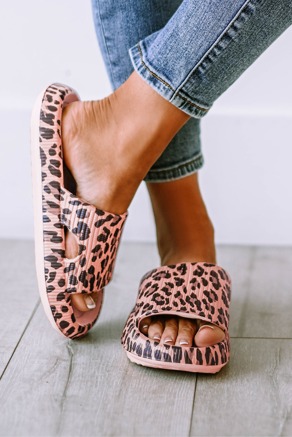 Pink Leopard Print Slip On Slippers